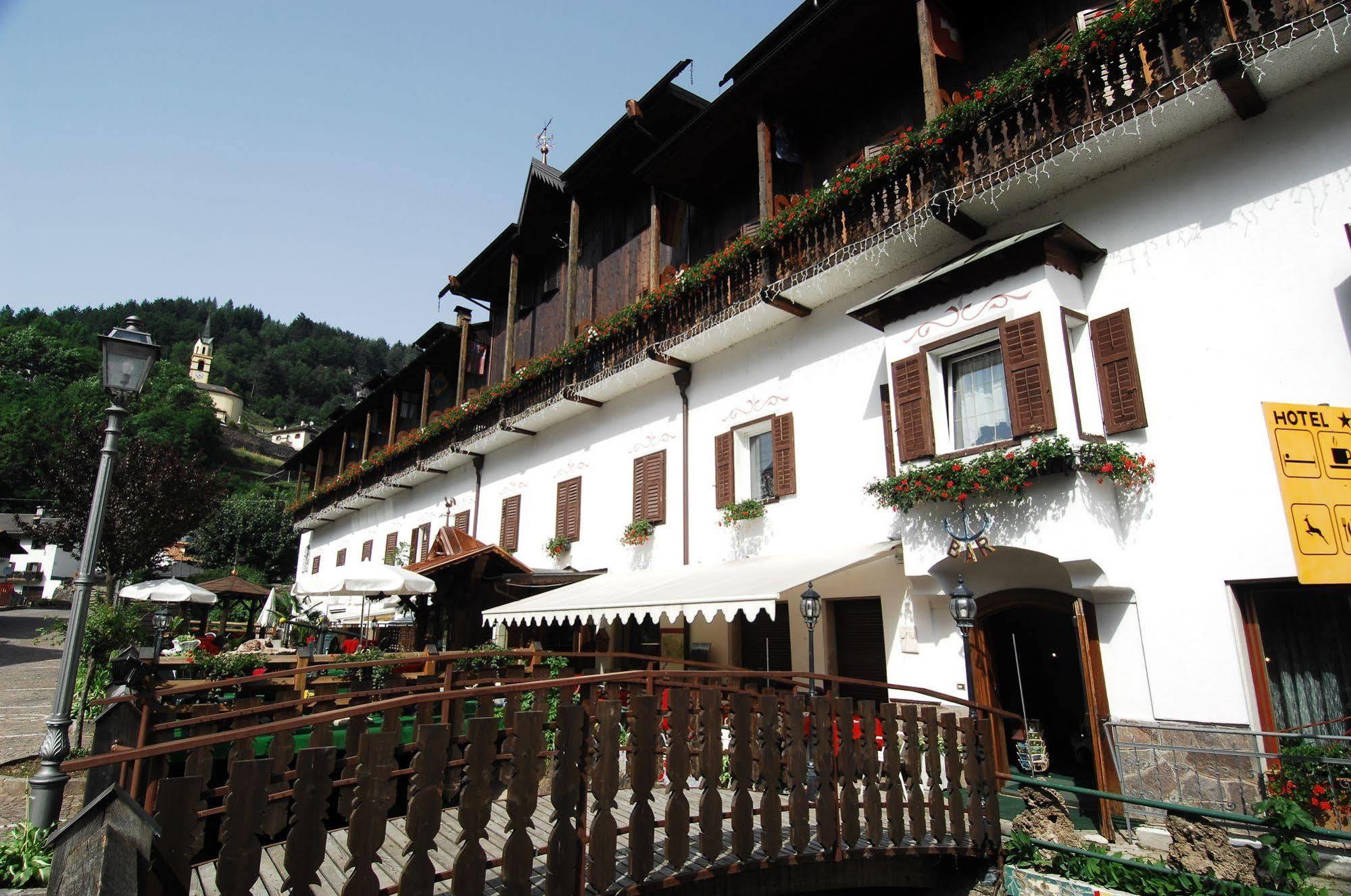 Hotel Ancora Castello-Molina di Fiemme Exterior photo